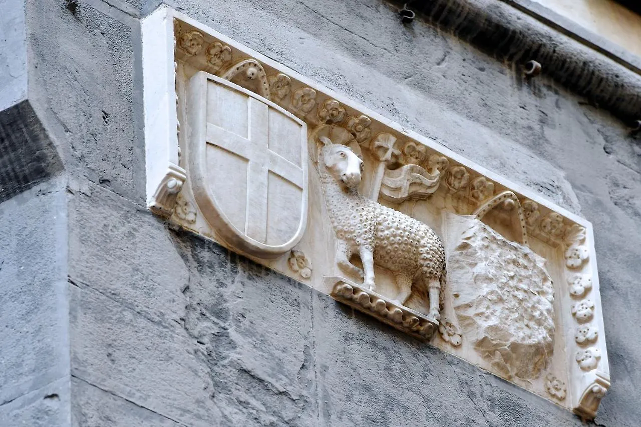 Old Town Guest House Генуя